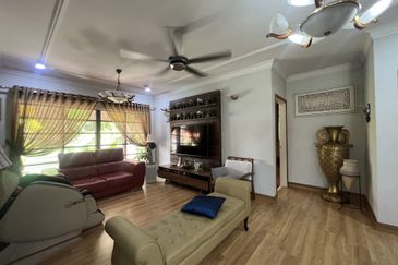 Bandar Tun Hussein Onn