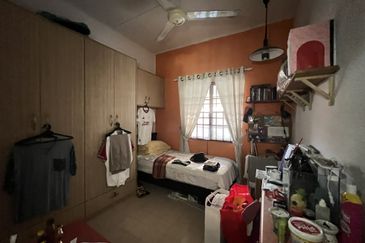 Bandar Tun Hussein Onn