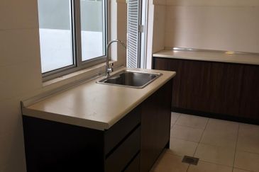 Parkfield Residences, Tropicana Heights