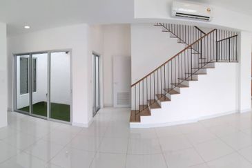 Parkfield Residences, Tropicana Heights