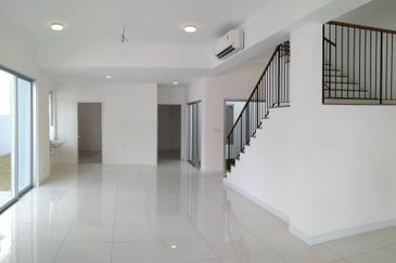 Parkfield Residences, Tropicana Heights