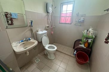 SL 6, Bandar Sungai Long