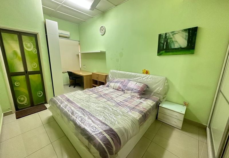 SL 6, Bandar Sungai Long