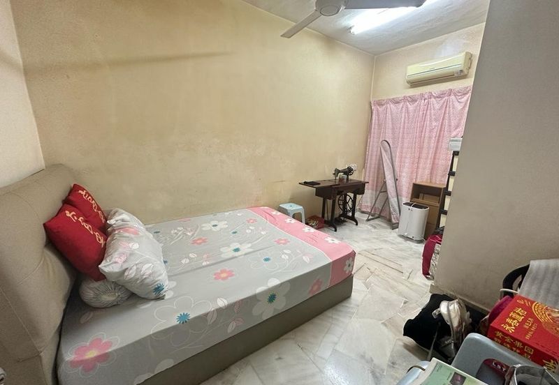 SL 6, Bandar Sungai Long