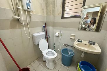 SL 6, Bandar Sungai Long