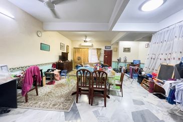 Jalan Suasana, Bandar Tun Hussein Onn