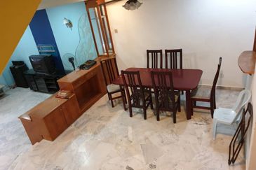 SL 12, Bandar Sungai Long