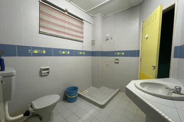 SL 12, Bandar Sungai Long