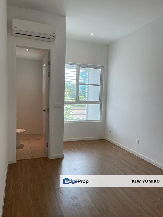 Super Cheap 3 Storey Garden Terrace,Emerald Hills Alam Damai, Kuala Lumpur, Cheras