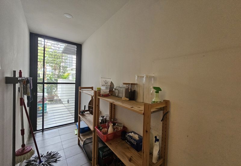 The Grove @ Lake Fields