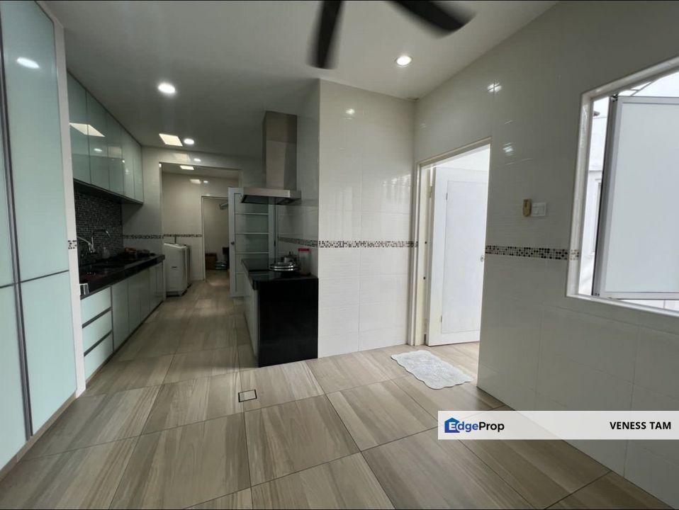 Good condition semi-D Cheras Perdana CP8, Selangor, Cheras