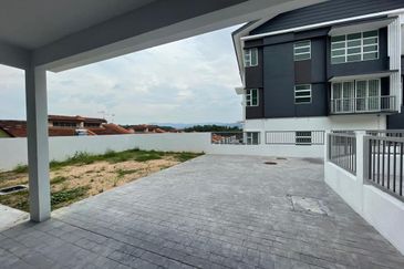 Taman Pinggiran Mahkota