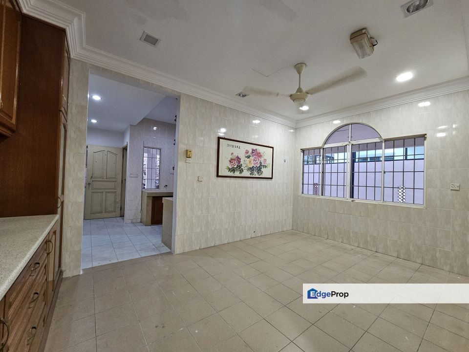 Good location Semi-D Gated guarded Freehold, Selangor, Batu 9th Cheras