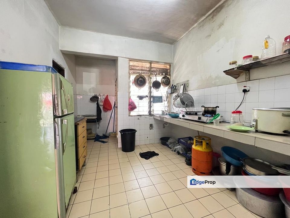 Super Cheap! Gated guarded Freehold, Selangor, Cheras