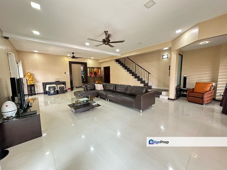 Not facing house. Well condition. Gated guarded, Selangor, Bandar Sungai Long