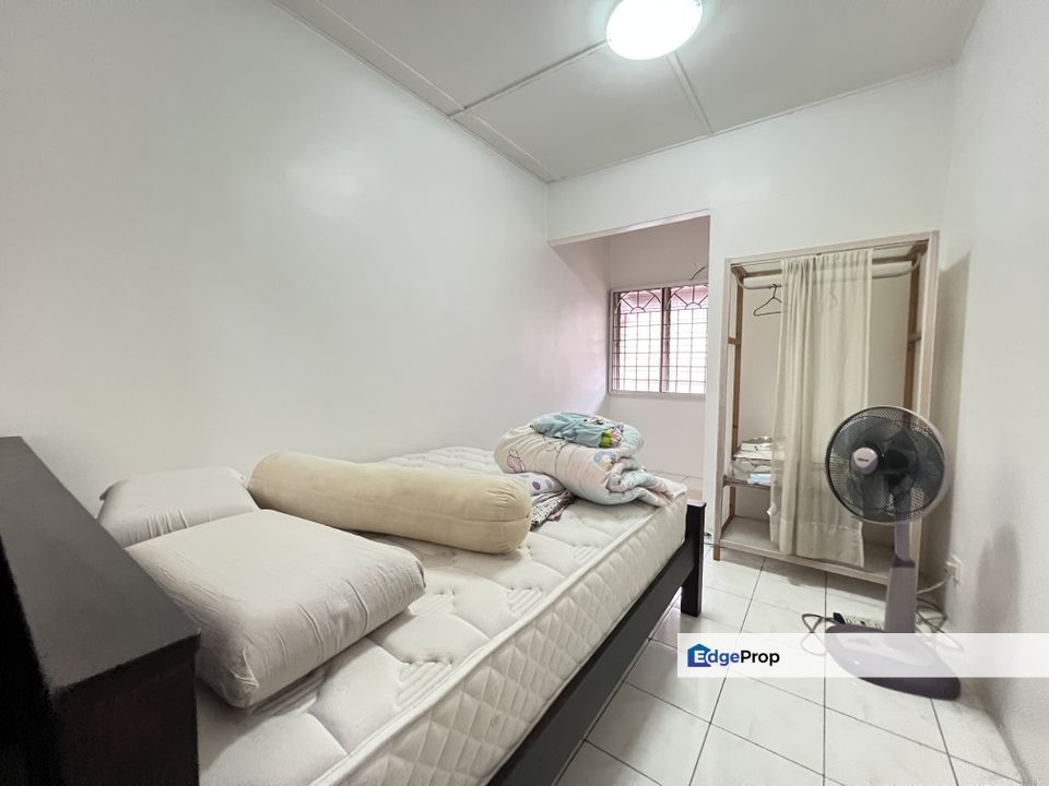 Freehold Gated guarded Kitchen extended , Selangor, Batu 9th Cheras
