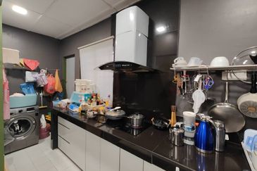 SL 6, Bandar Sungai Long