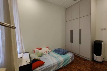 SL 6, Bandar Sungai Long