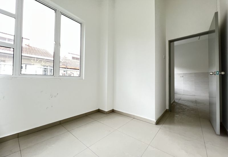 Taman Pinggiran Mahkota