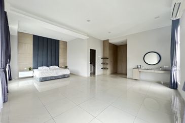 Taman Pinggiran Mahkota