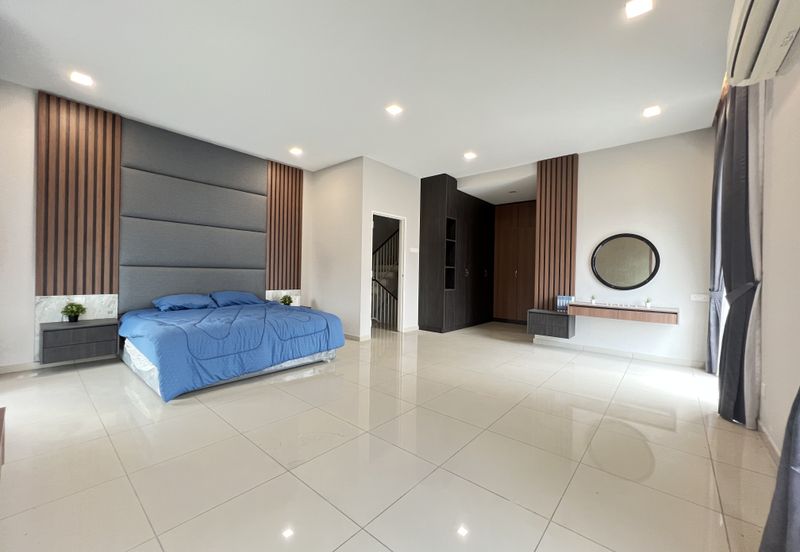 Taman Pinggiran Mahkota