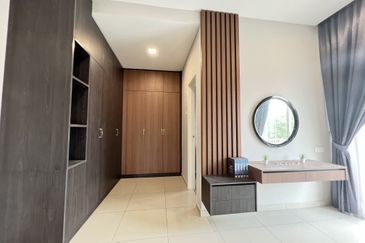 Taman Pinggiran Mahkota