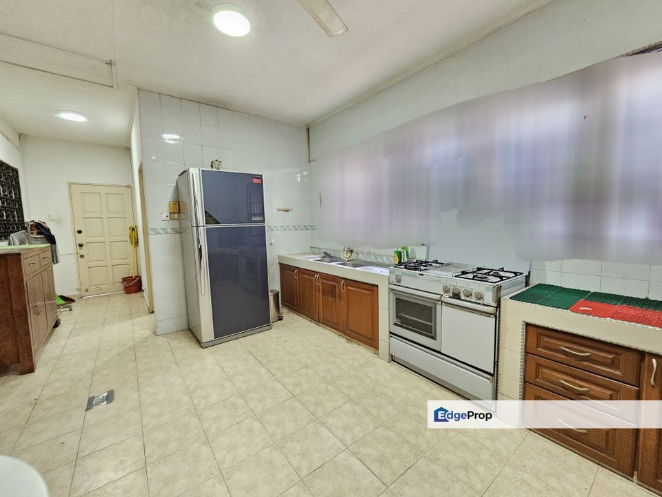 Low density Limited semi-D Nice renovated, Kuala Lumpur, Cheras