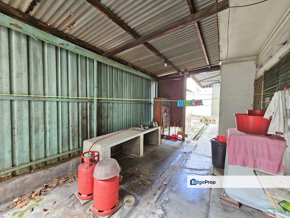 Bungalow with big land. Can convert , Kuala Lumpur, Cheras