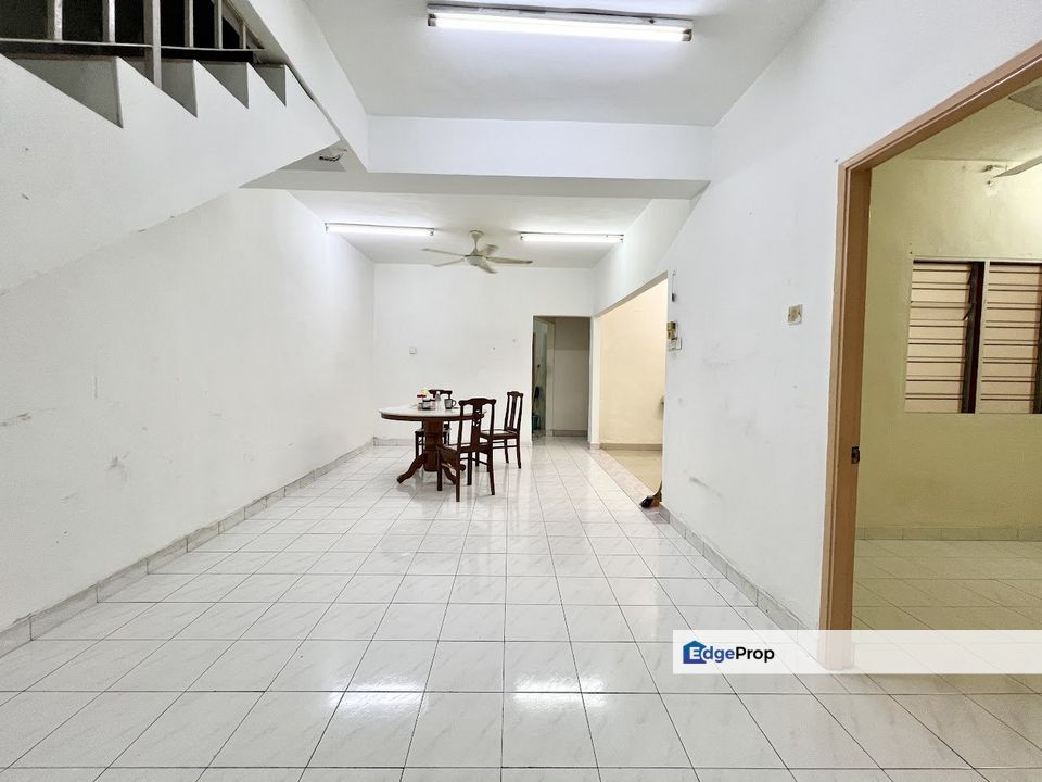 2sty terrace,22x75,prime location, Kuala Lumpur, Cheras
