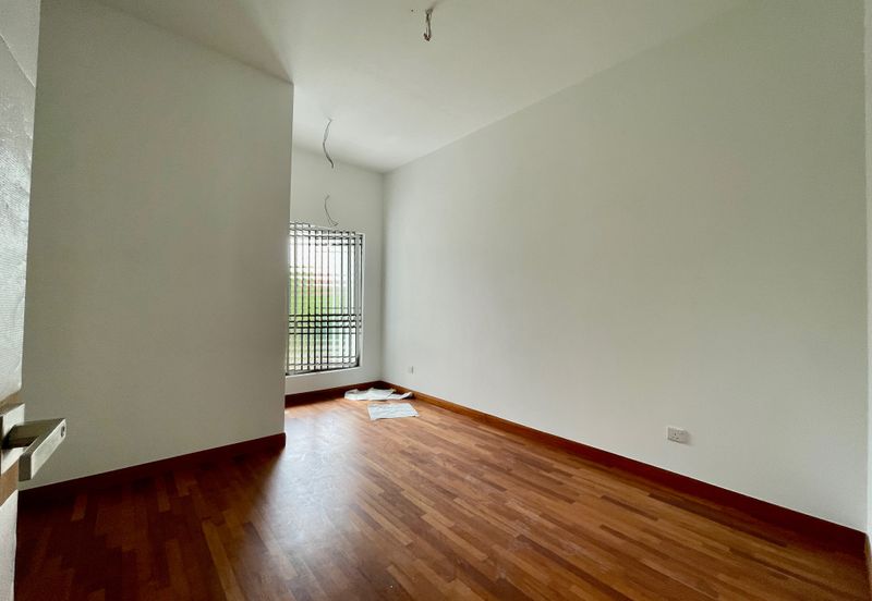 2sty, brand new,modern outlook