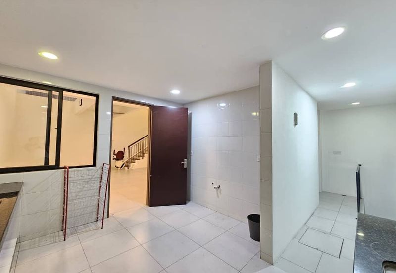 Sutera Heights, Taman Juara Jaya