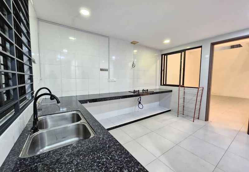 Sutera Heights, Taman Juara Jaya