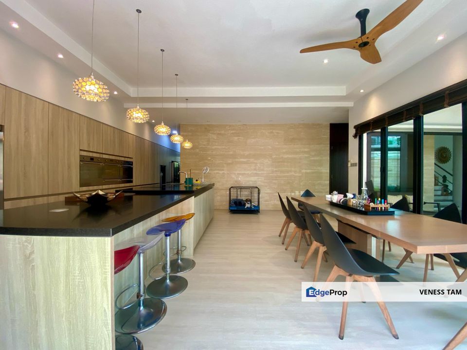 3 storey bungalow,private lift,well maintained, Kuala Lumpur, Seputeh