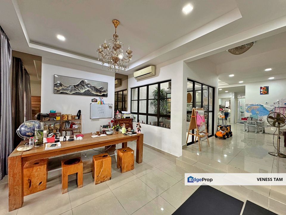 2.5 storey superlink, low density, good condition, Kuala Lumpur, Bukit Jalil