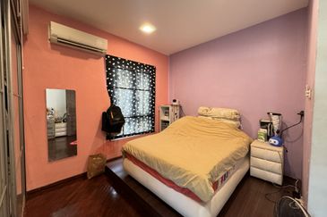 Bukit Mandarina Damai