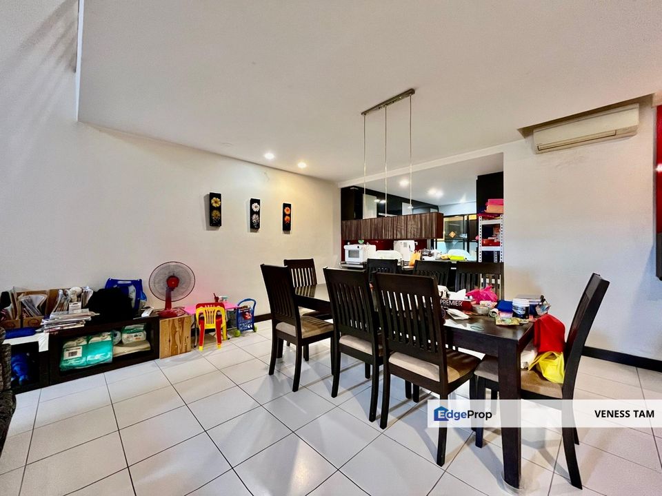 3 storey landed,renovated,gated guarded,extended, Kuala Lumpur, Sungai Besi