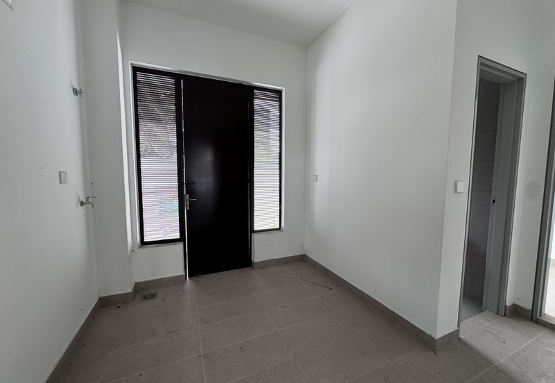 Legasi 2 , Bandar Kinrara