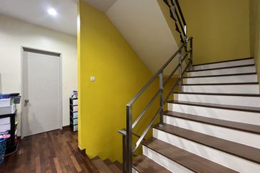 3 sty semi-D @ Laville , Cheras Selatan