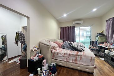 3 sty semi-D @ Laville , Cheras Selatan