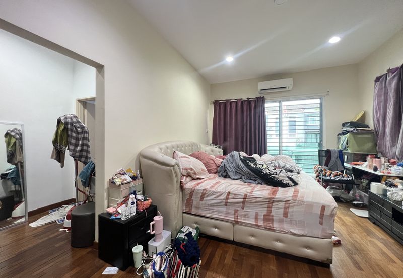 3 sty semi-D @ Laville , Cheras Selatan