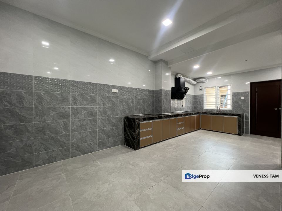 Double storey superlink @ Damai Jasa , Alam Damai, Kuala Lumpur, Cheras