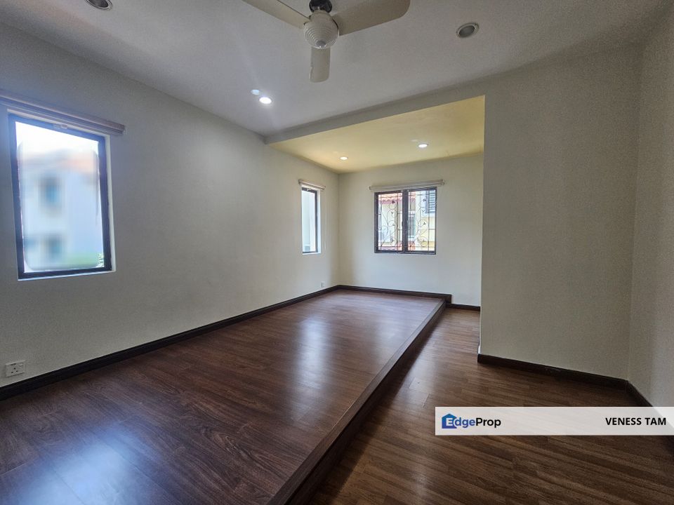 3-Storey Superlink House Endlot @ The Peak Cheras, Selangor, Batu 9th Cheras