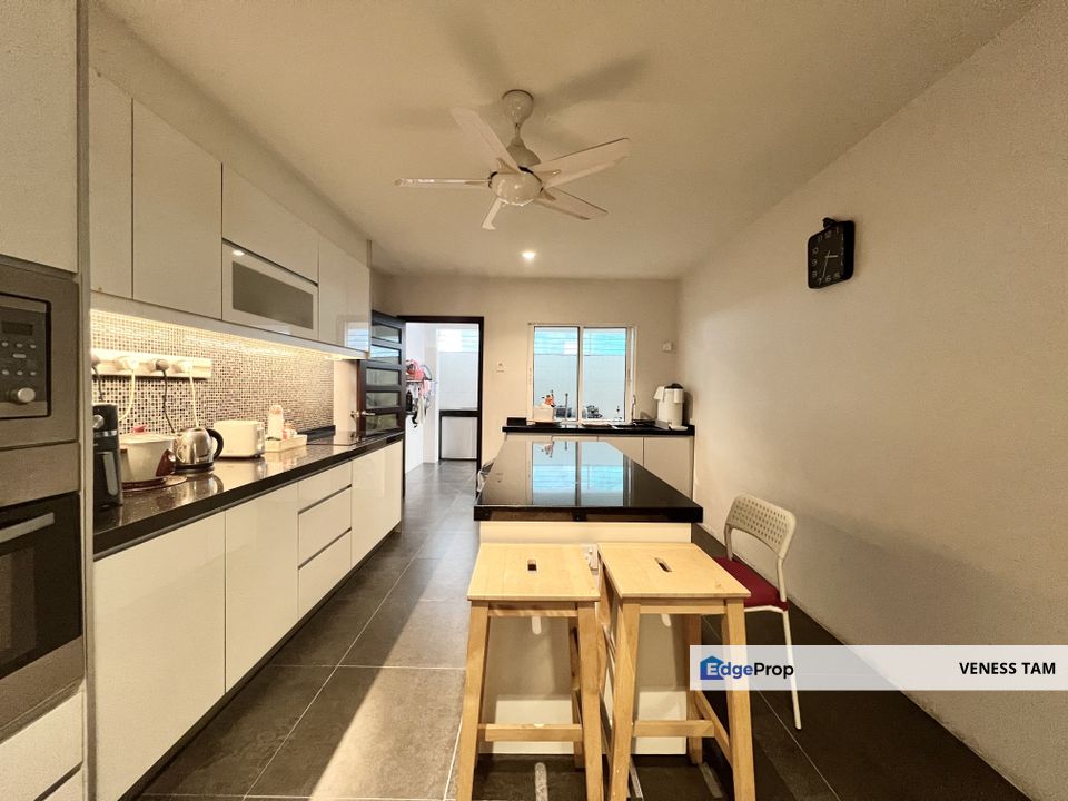 Move In Condition Double Storey Semi D, Damansara Utama  (Uptown PJ), Selangor, Petaling Jaya