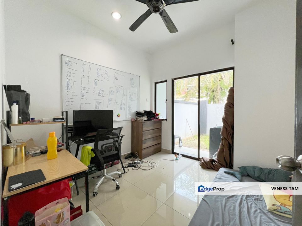 Good Condition 2.5 Storey Semi- D  Hijauan Residence, Batu 9, Selangor, Batu 9th Cheras