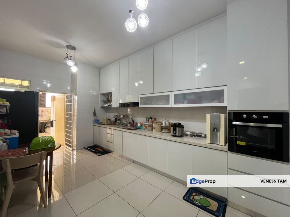 3 Storey Semi-D @ Laville Dutamas , Cheras Selatan, Selangor, Cheras South