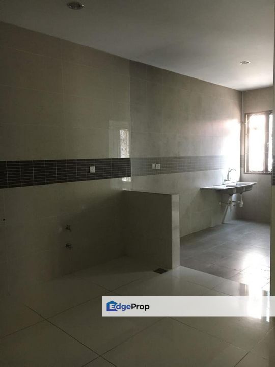 2sty terrace,well maintained,solar panel installed, Selangor, Puchong