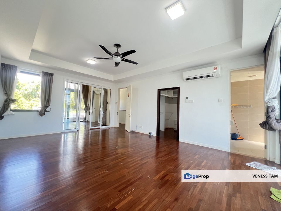 3 storey superlink,very strict security, prime location, Kuala Lumpur, Sungai Besi