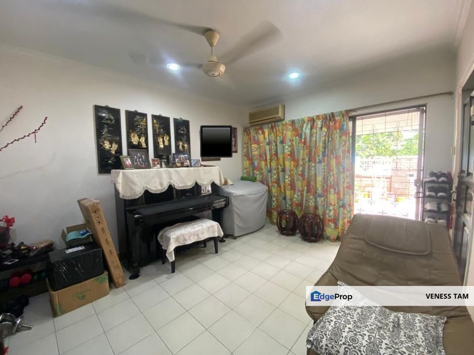 Limited, 2 storey, gated guarded, prime location , Kuala Lumpur, Cheras