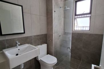 Bandar Tun Hussein Onn