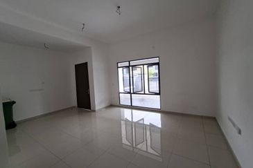 Bandar Tun Hussein Onn